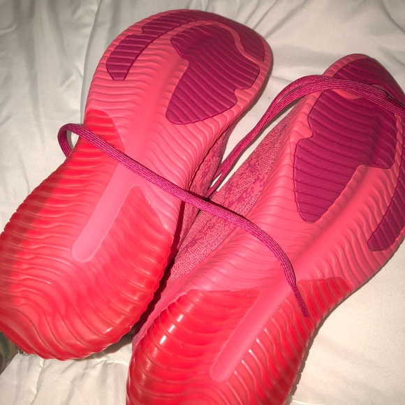 Hot Pink ASICS running shoes - Picture 4 of 5